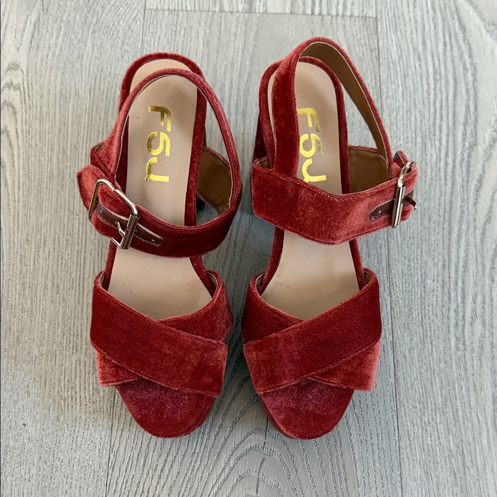 FSJ Red Velvet Women's Sandals